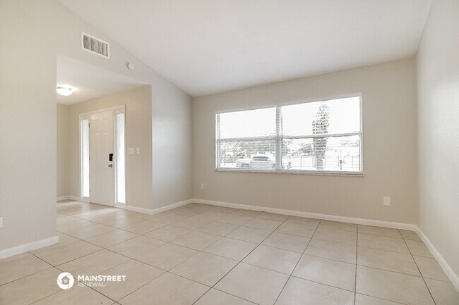Foto del edificio - 2333 Essex Ave