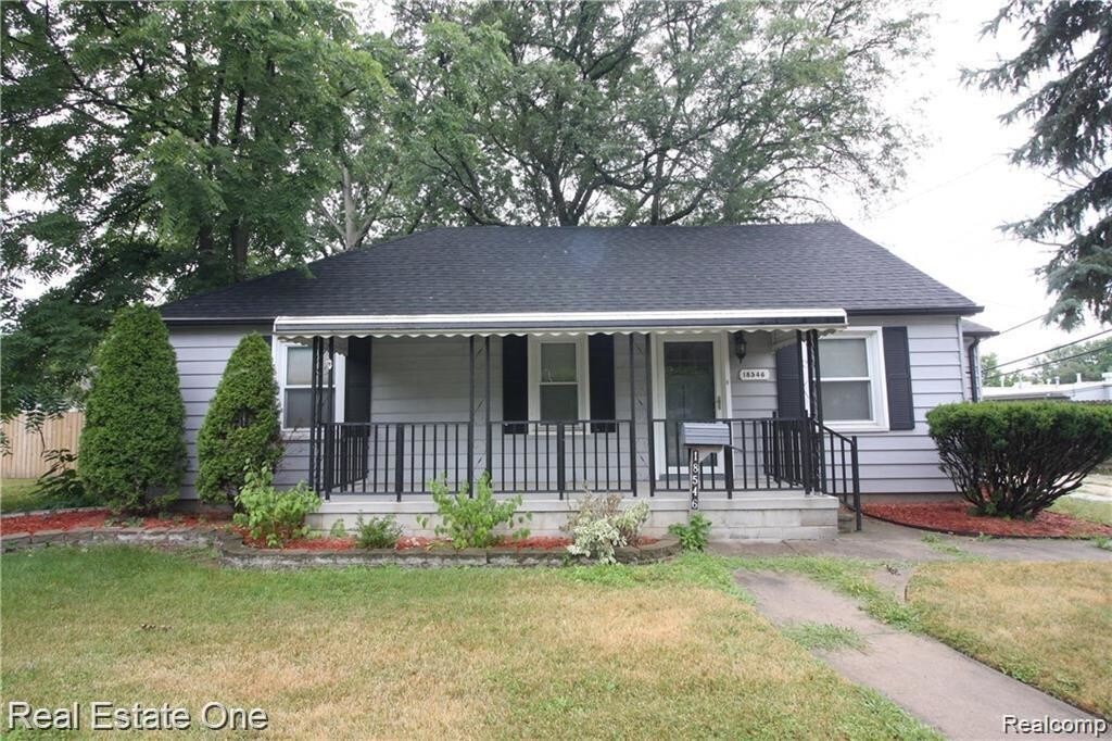 Primary Photo - 18546 Eastwood Dr
