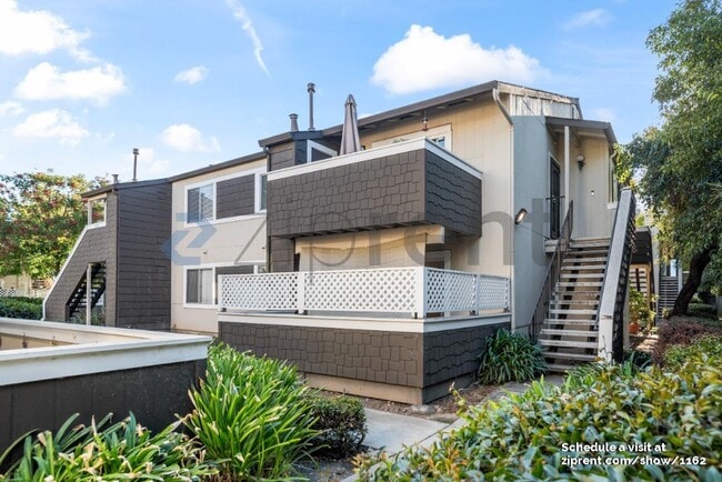 Building Photo - 1079 Tekman Dr