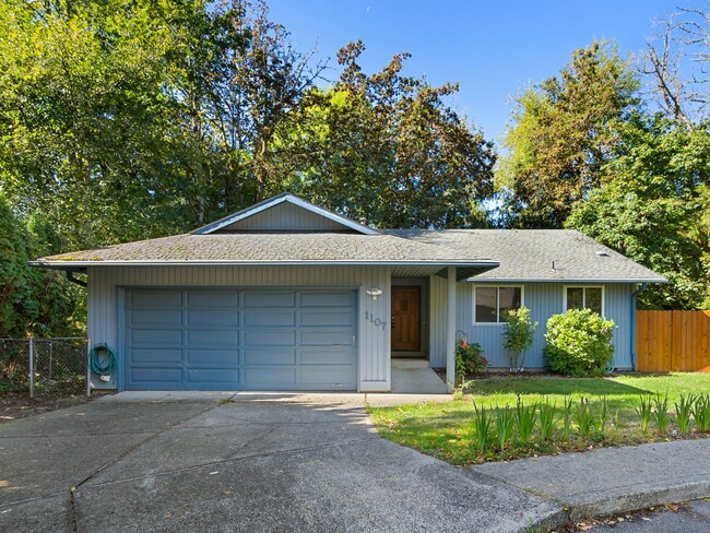 Photo - 1107 Meadowview Ct House