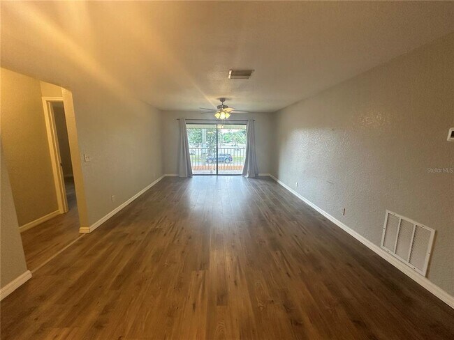 Foto del edificio - 1545 NE 2nd St