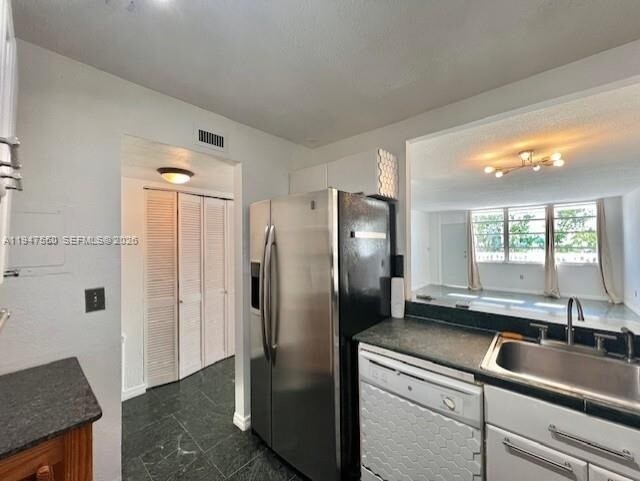 Foto del edificio - 2016 Bay Dr