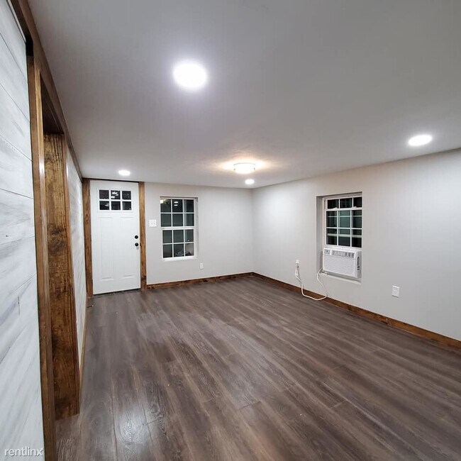 Foto del edificio - 3 br, 1 bath House - 1811 North Church Street