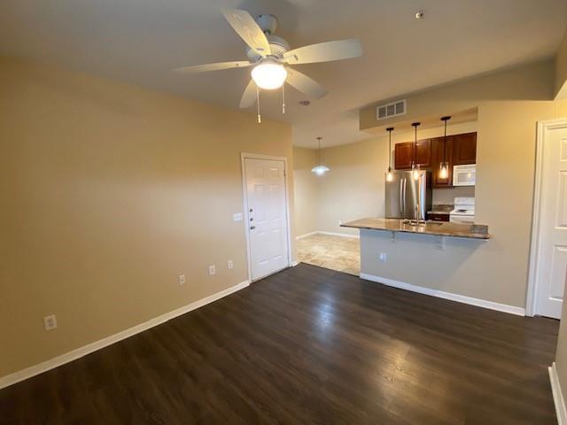 Building Photo - 2320 Gracy Farms Ln