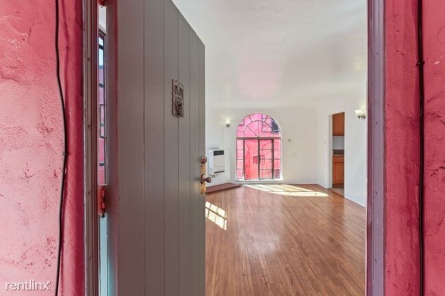 Foto del edificio - 1528 1/2 Echo Park Ave
