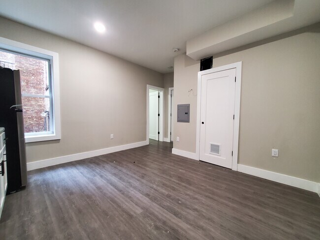 104 Belmont Ave 3A - 102 Belmont Ave