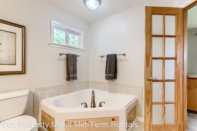 Foto del edificio - 5 br, 3 bath House - 1628 Centaur Circle