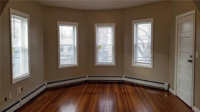 Foto del edificio - 56 Payton St