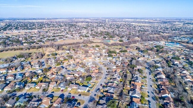 Building Photo - 1101 Cresswell Dr