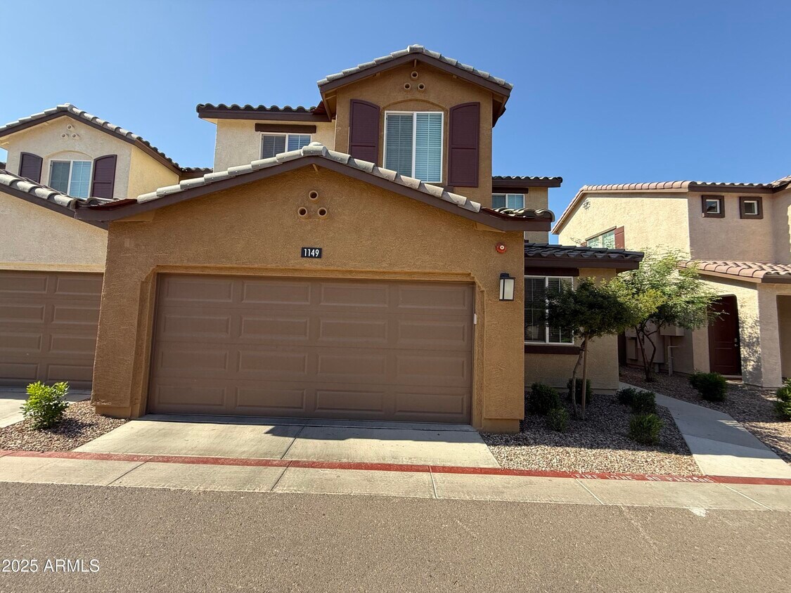 Foto principal - 1255 N Arizona Ave
