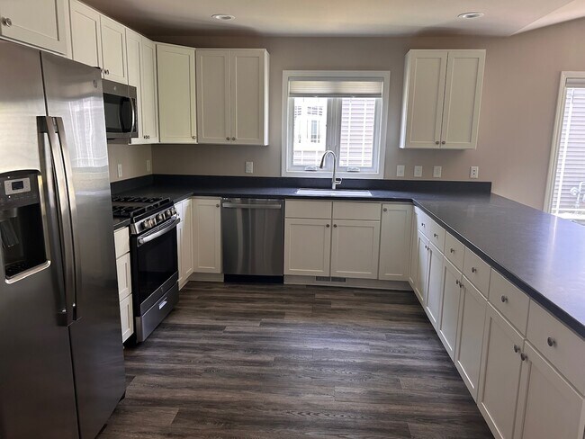 Cocina 16x11 - 1051 Spring Brook Dr