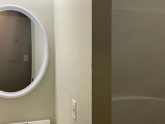 Foto del edificio - Cozy 2 bedroom and 1 bath duplex