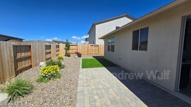 Building Photo - 401 Pasillo Ct