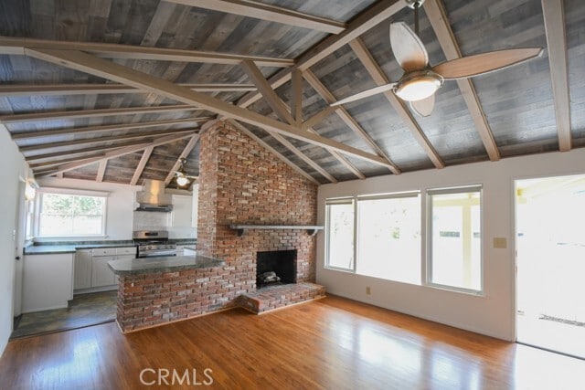 Foto del edificio - 531 Monterey Dr