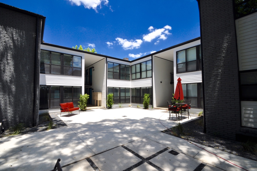 Primary Photo - The Delano