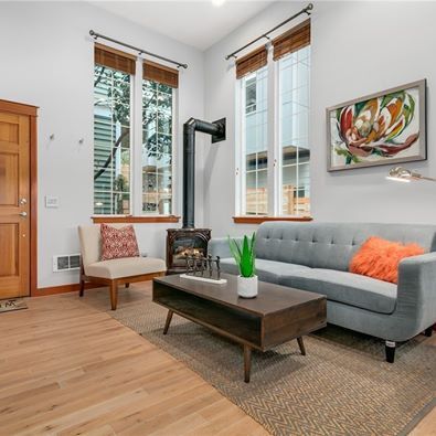 Foto del edificio - 1915 24th Ave S