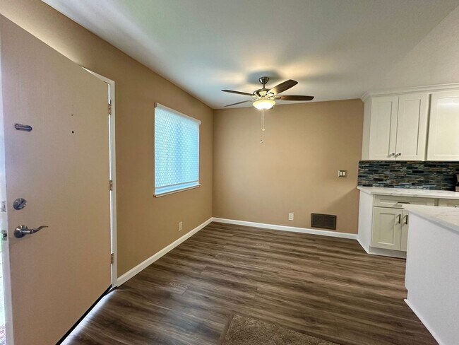 Foto del edificio - Cozy 2 Bedroom 1 Bath Unit Union City!
