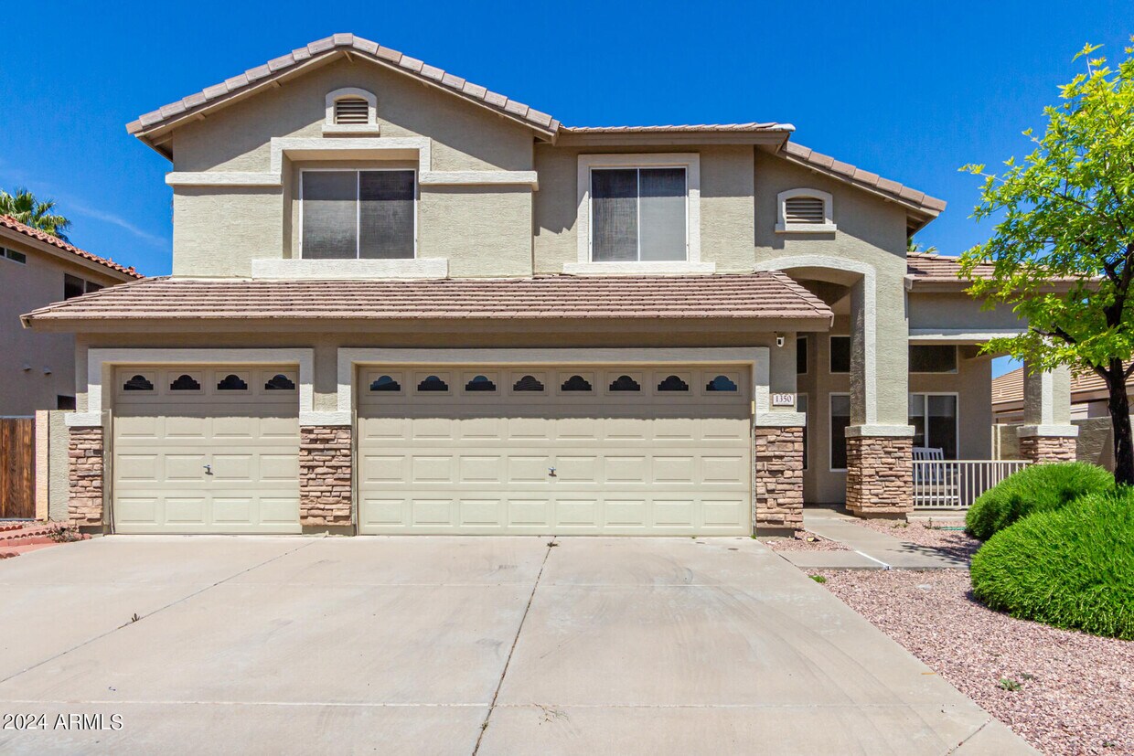 Foto principal - 1350 W Flintlock Way