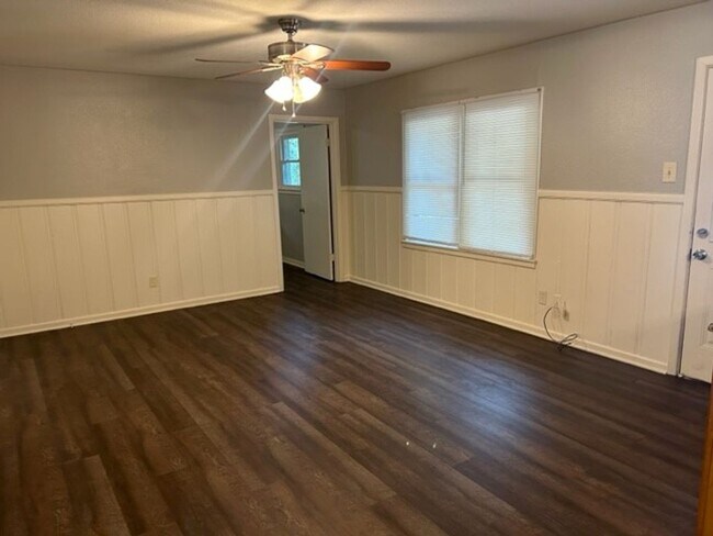 Foto del edificio - Beautiful home located in Robinson Texas