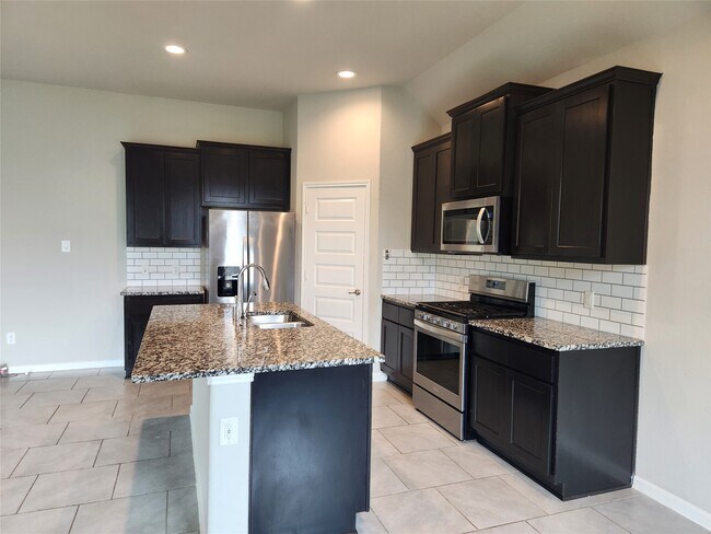 Foto del edificio - 8519 Golden Field Dr
