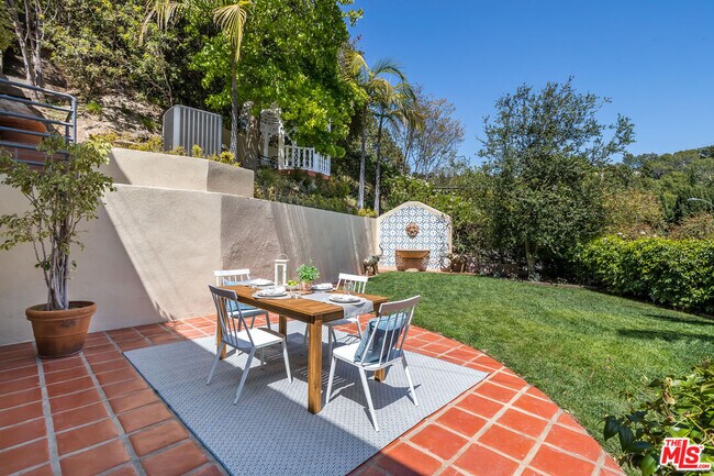 Foto del edificio - 941 N Norman Pl