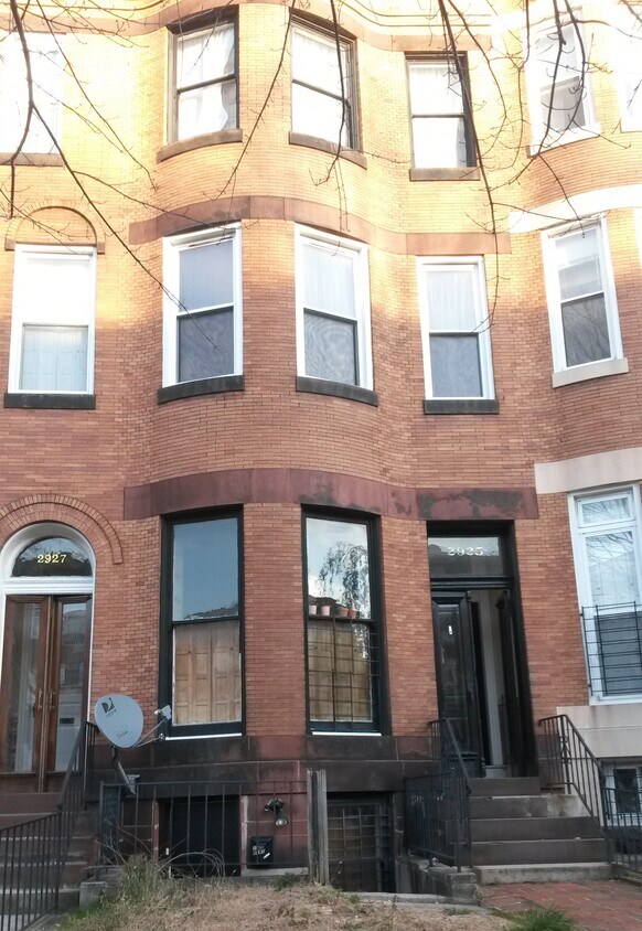 Foto principal - 2925 St Paul St