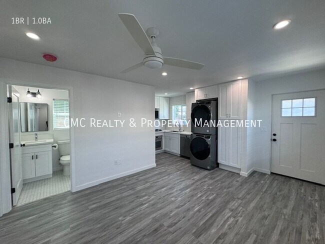 Foto del edificio - NEW CONSTRUCTION 1 BED / 1 BATH w/ AC and ...