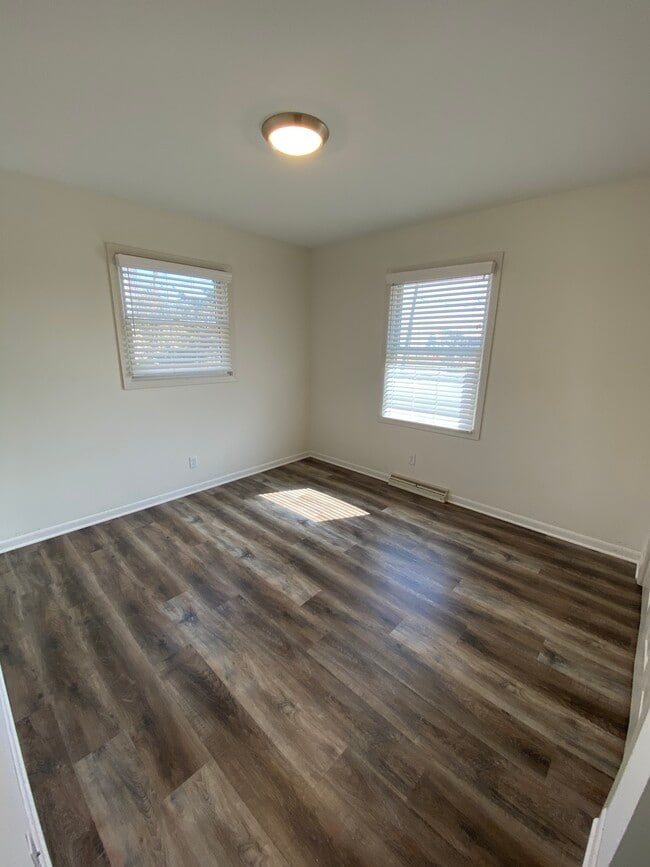 Dormitorio delantero - 11722 Mill Street