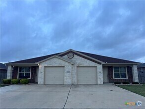 Building Photo - 4606 Cambridge Dr