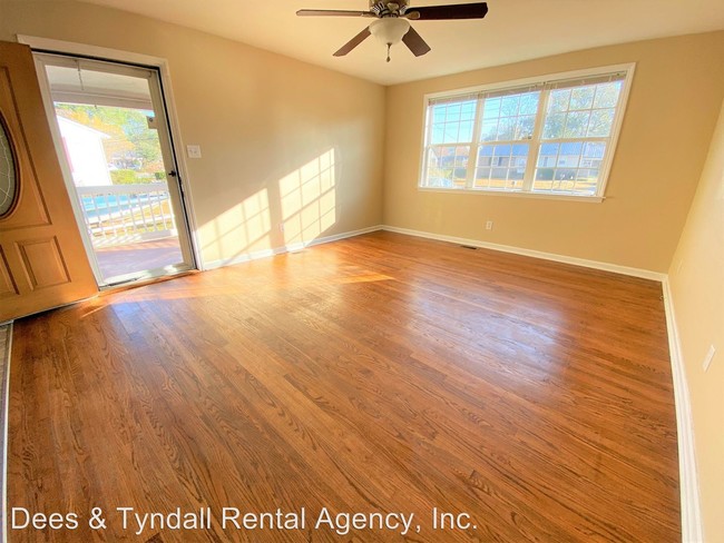 Building Photo - 3 br, 1 bath House - 1217 North Drive