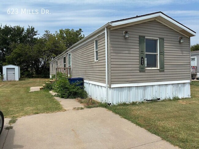 Foto del edificio - 623 N Mills Dr