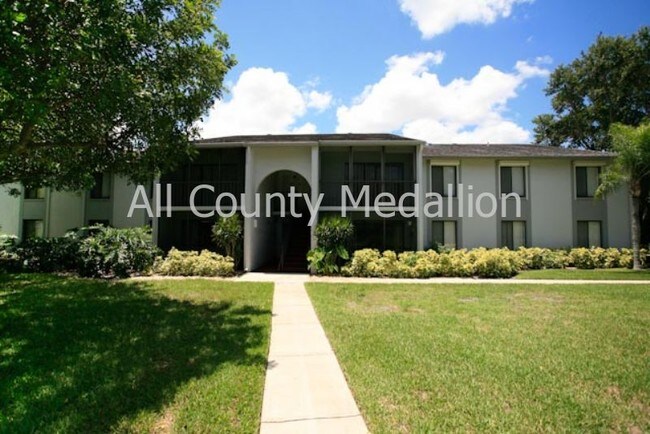 Foto del edificio - 4681 Lakeside Club Blvd