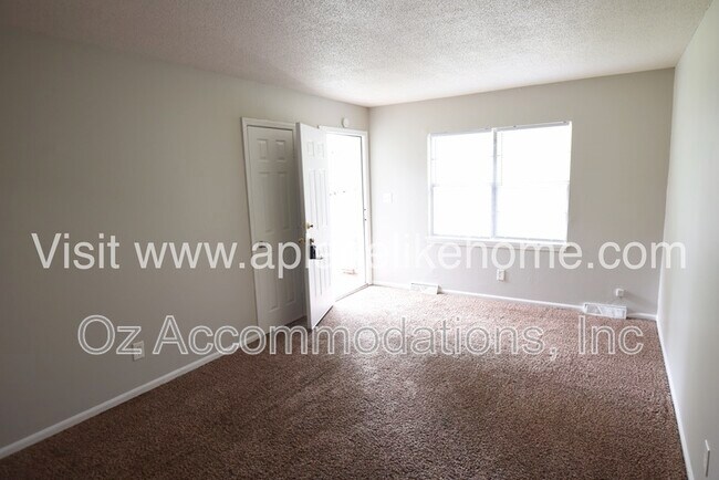 Foto del edificio - 7240 Montana Ave