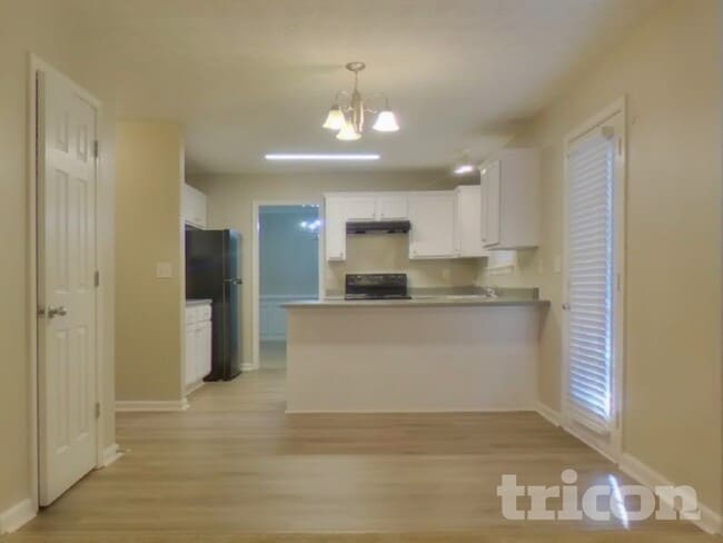 Foto del edificio - 9313 Scarlett Dr SW