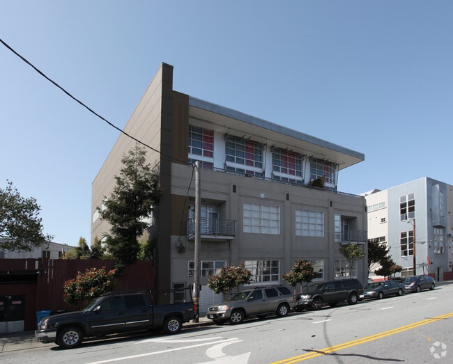Building Photo - 1-9 Bernice