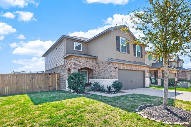 Building Photo - 13009 Leisure Cove Dr