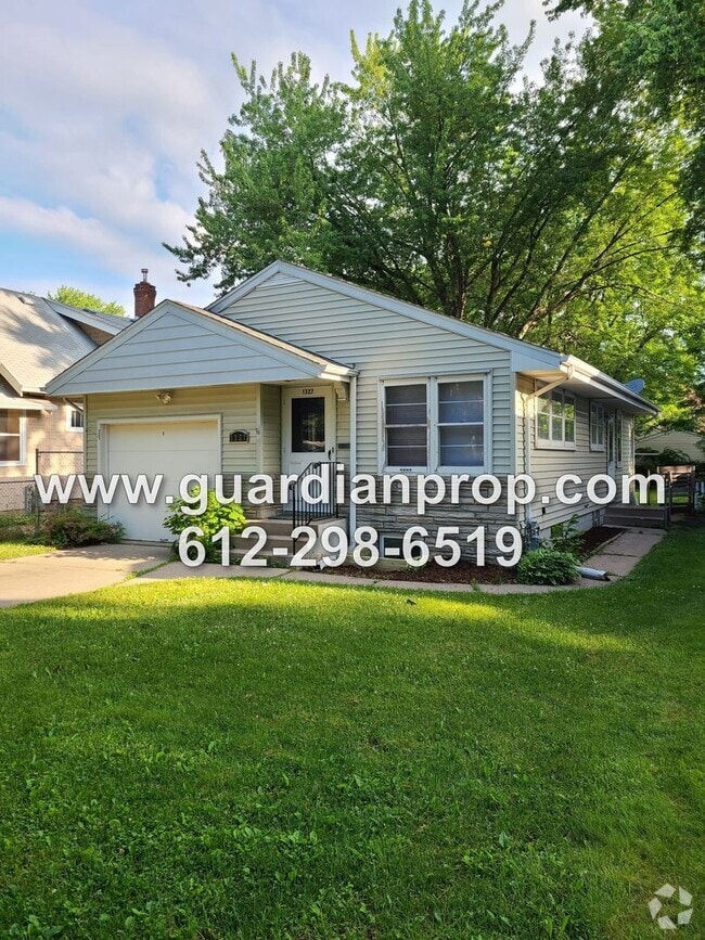 Building Photo - 1327 Hubbard Ave