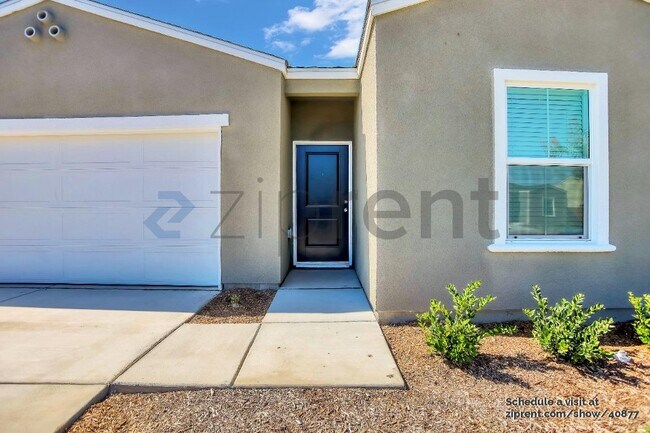 Foto del edificio - 6173 E Robinson Ave