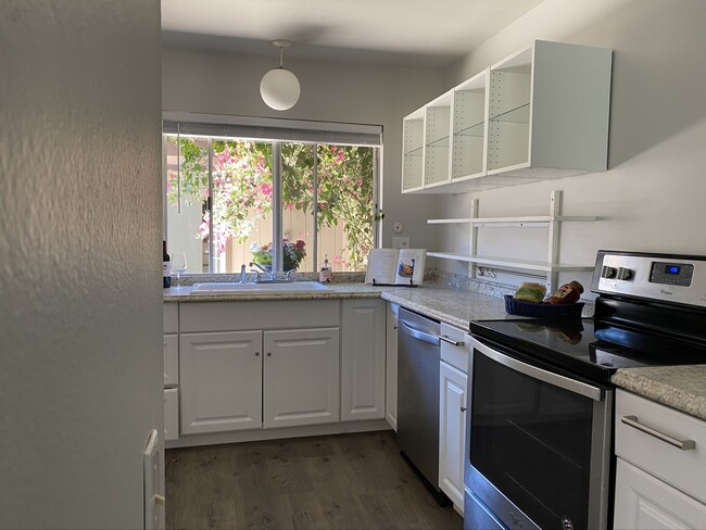 Foto del edificio - 17441 Caminito Baya