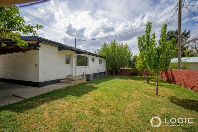 Building Photo - 19 E 1300 S