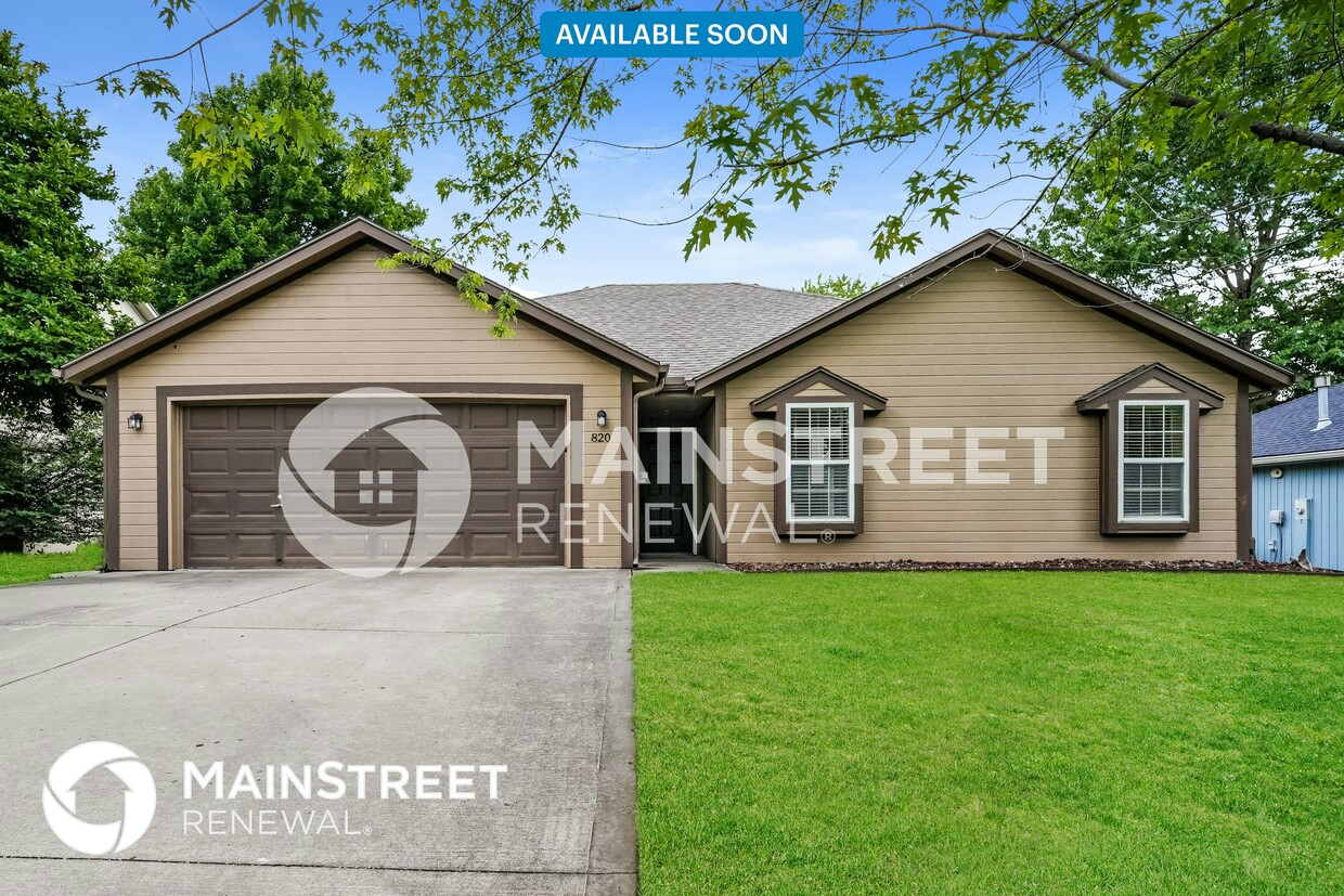 Primary Photo - 820 SW Meadowood Dr