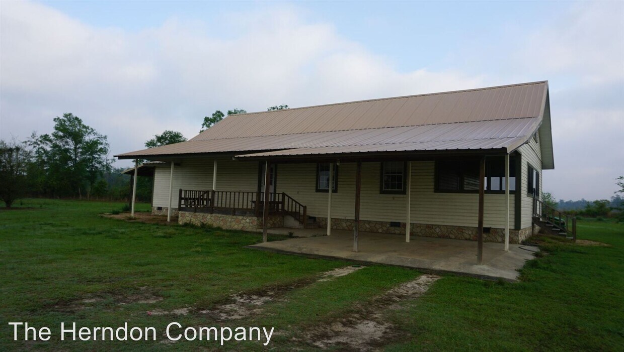 691 Shady Tree Cir, Alapaha, GA 31622 House Rental in Alapaha, GA