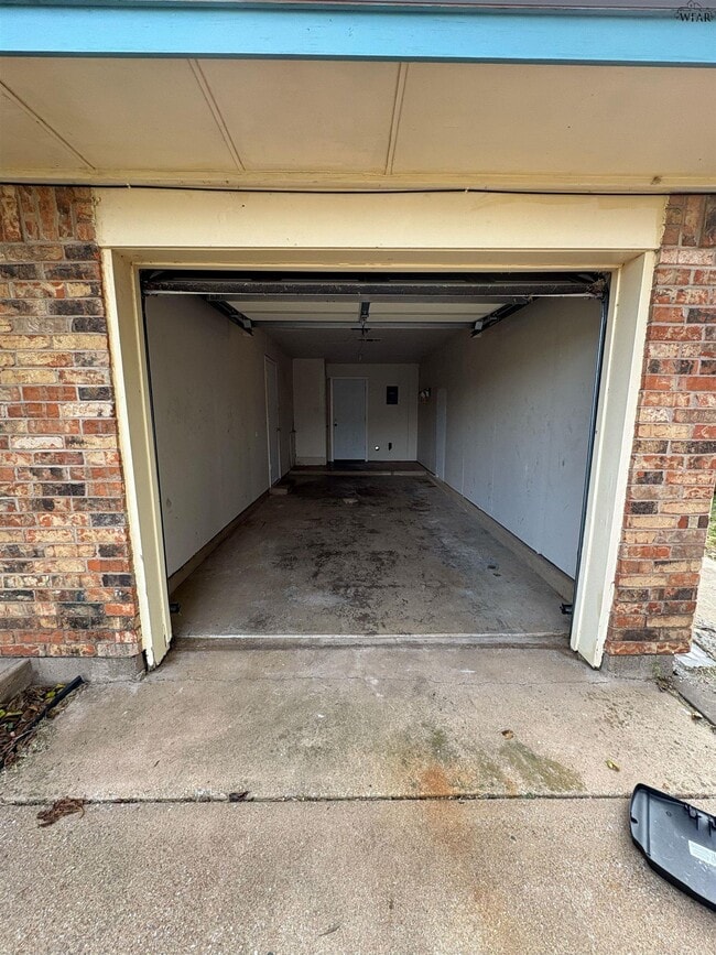 Building Photo - 209 Glasgow Dr