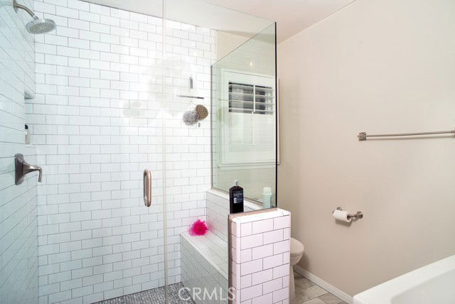 Foto del edificio - 6458 Hanna Ave