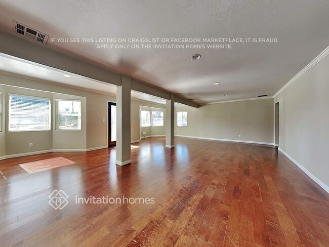 Building Photo - 1241 E Herring Ave