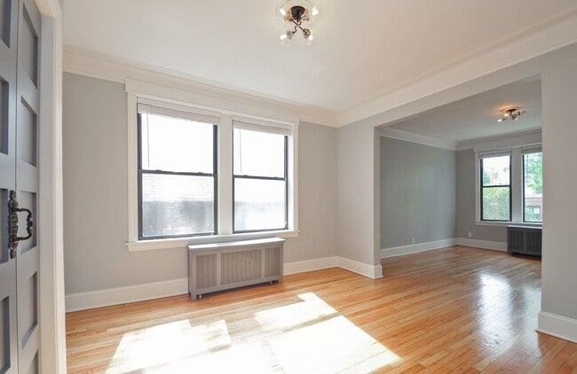 Foto del edificio - 1314 W Argyle St