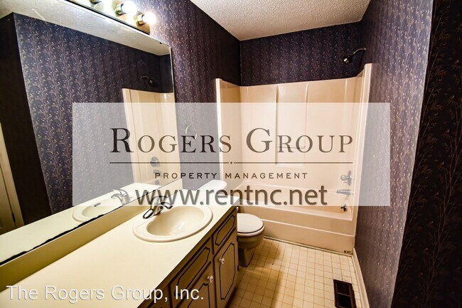 Foto del edificio - 2 br, 2 bath House - 1310 Oakridge Avenue