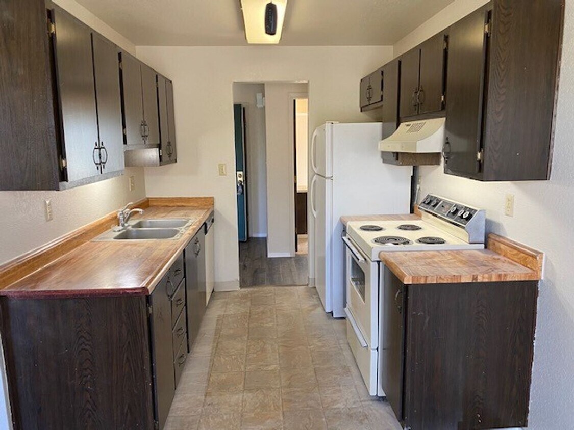 Primary Photo - 3903 Clear Acre Lane Unit #14