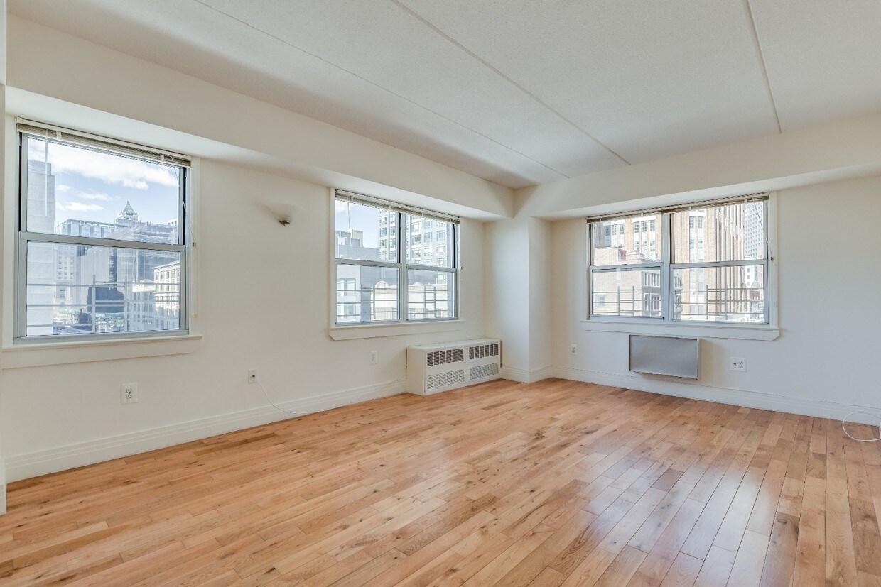 Primary Photo - 200 Schermerhorn St