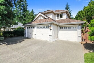 Building Photo - 1605 166th Pl SE